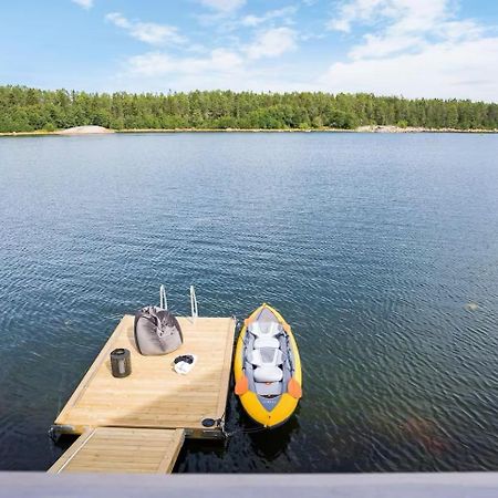 Comfortable Apartment With Private Dock Gnarp Exterior foto